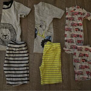 5t pajama sets. 3 sets. Selling all together